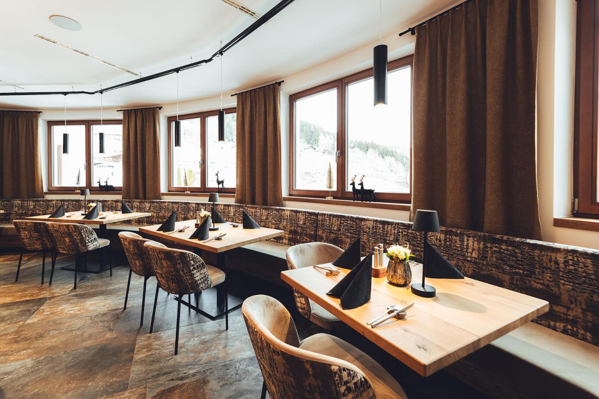 Burgstadl Aparthotel & Restaurant Ладис Экстерьер фото